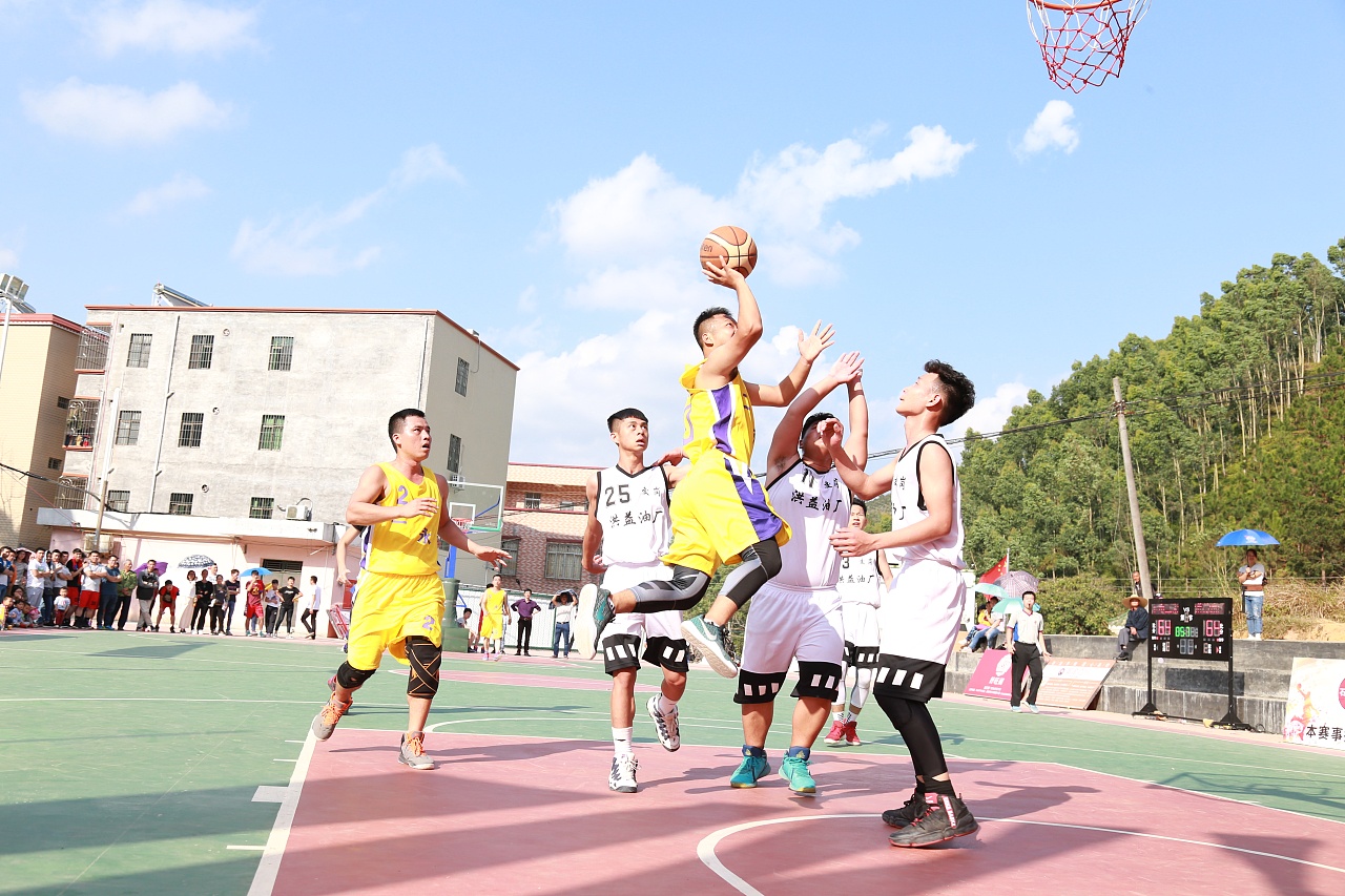 仲间隼斗跟进抽射破门 鹿岛鹿角1-0名古屋鲸八