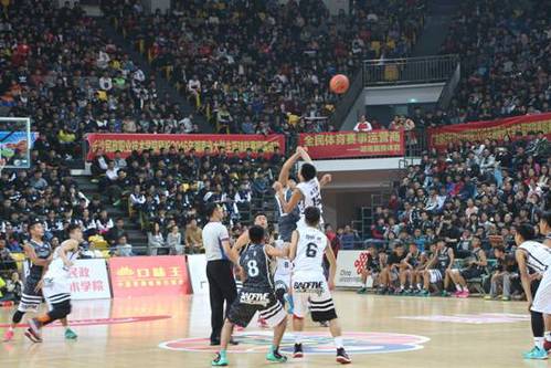 原创NBA各年代最佳小前！皮蓬终获正名，伯德实至名归，老詹梅开二度